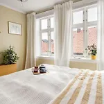 Det Lille Rode Huset Ved Floibanen Βίλα